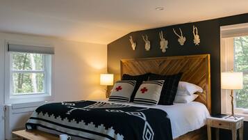 3 chambres, bureau, fer et planche à repasser, lit parapluie