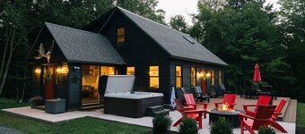 Mtn Cabin | Family Friendly I Hot Tub | Gameroom