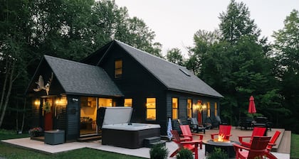 Mtn Cabin | Family Friendly I Hot Tub | Gameroom