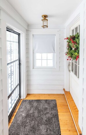 Interior - White Mountain Escape (Littleton)