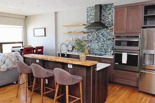 Luxury Condo Closer Ski Resorts unit C