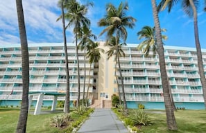 Exterior - Luxury Oceanfront Studio • Stunning Views • Pool • Balcony + Free Parking (Fajardo)