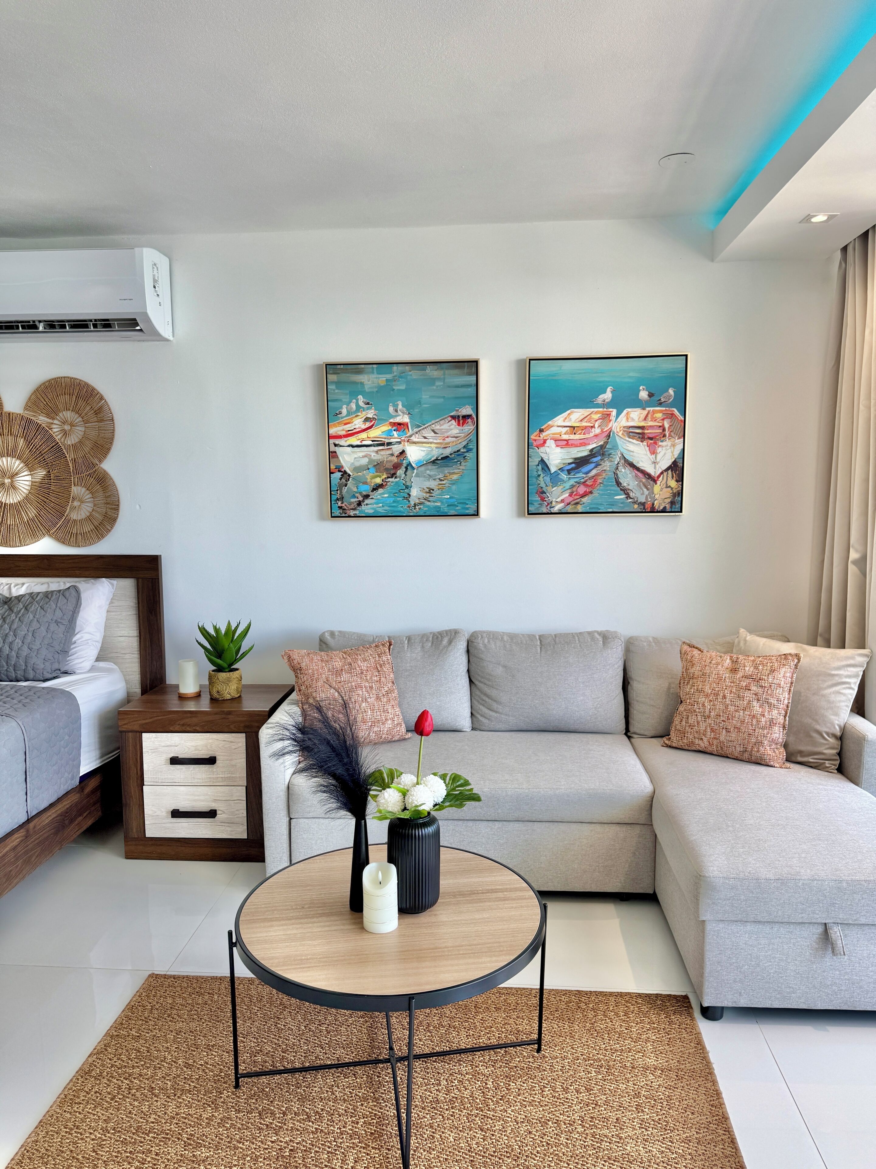 Luxury Oceanfront Studio  Stunning Views  Pool  Balcony + Free Parking - Fajardo