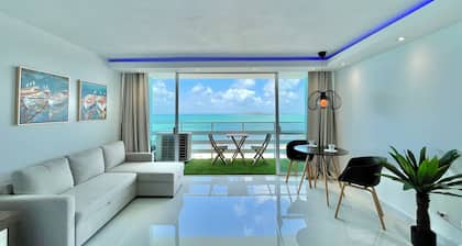 Breathtaking Oceanfront Studio