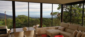 Cozy cabin surrounded by nature with breathtaking views for total relaxation