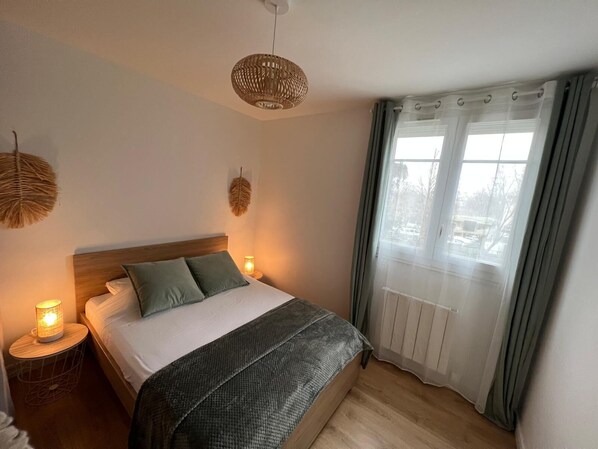 2 bedrooms, WiFi, bed sheets