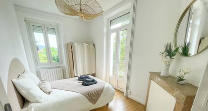 La Maison Fleuri - Qouei Eichi - Swimming pool, Wifi, Family-friendly