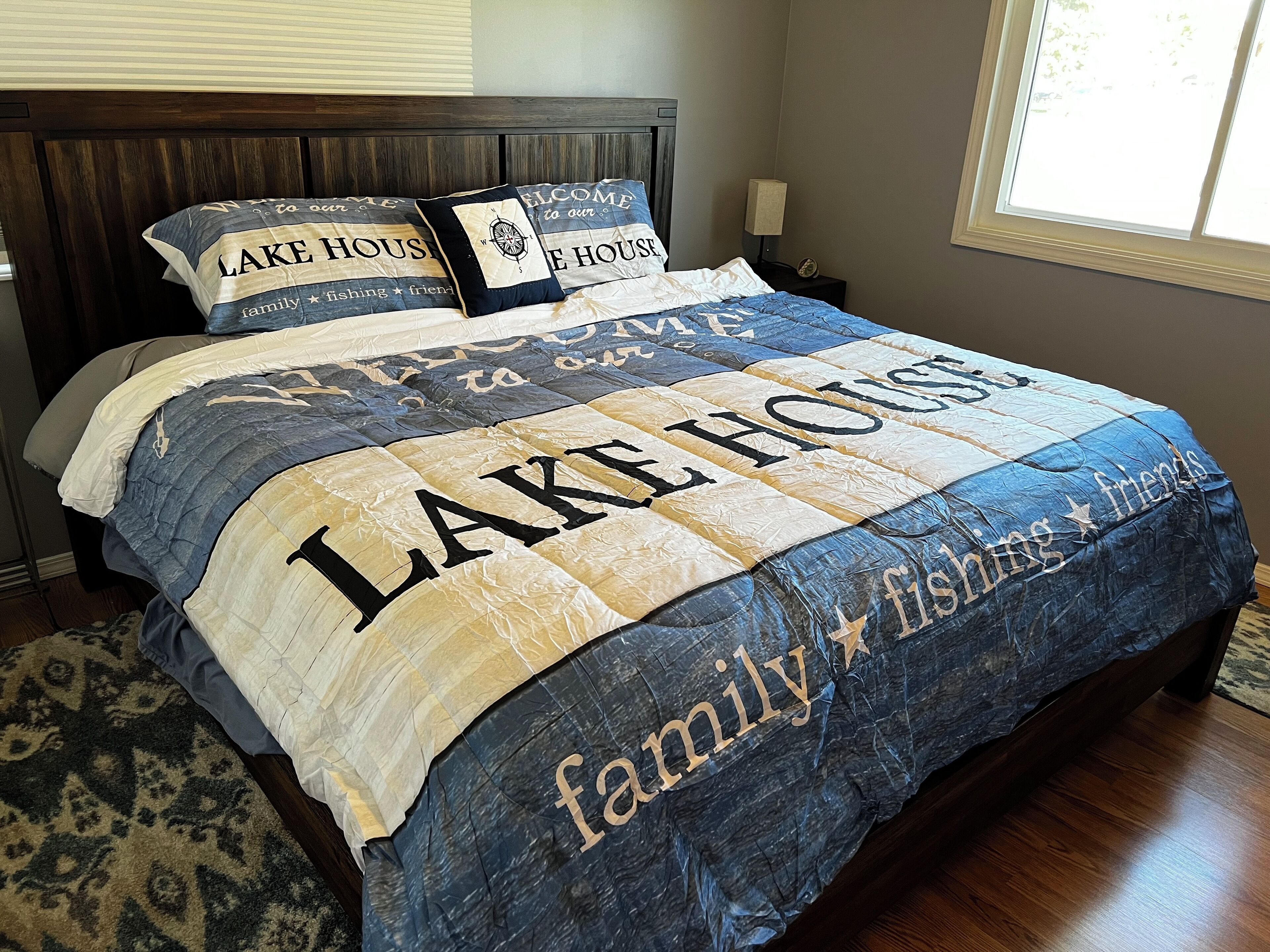 3 chambres, fer et planche à repasser, Wi-Fi gratuit, draps fournis