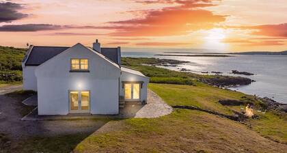 Suantraí Cottage