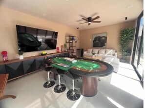 Games room - Paradise in Tezal Amazing new condo wow amenities (El Tezal)