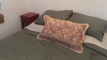 1 makuuhuone, silitysrauta/-lauta, Wi-Fi, vuodevaatteet