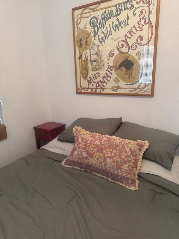 1 chambre, fer et planche à repasser, Wi-Fi, literie fournie