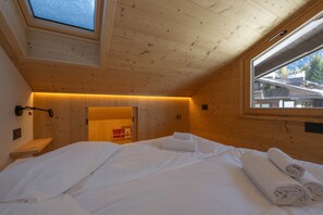 1 bedroom, free WiFi, bed sheets - Casa Rocchetta,  with Dolomiti Mountains view (Cortina d´Ampezzo)