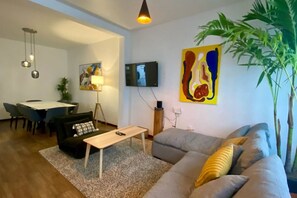 TV - Comfy house in Condesa 5 BR (Mexico City)