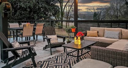 All 5 Star Reviews • King beds • EV charger • Easy to HPU • Greensboro • W-Salem