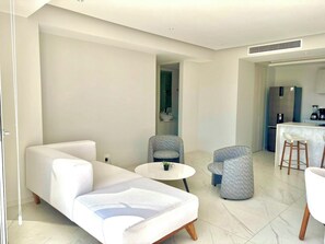 Family Apartment, Balcony