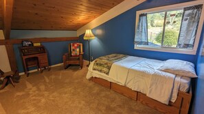 5 bedrooms, WiFi, bed sheets