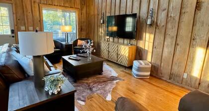 Hidden Oaks Homey Cabin #6