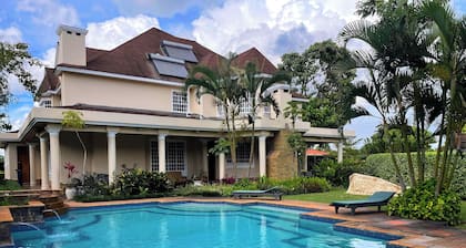 Luxury Villa with Private Pool and In-Room Jacuzzis – Perfect Getaway