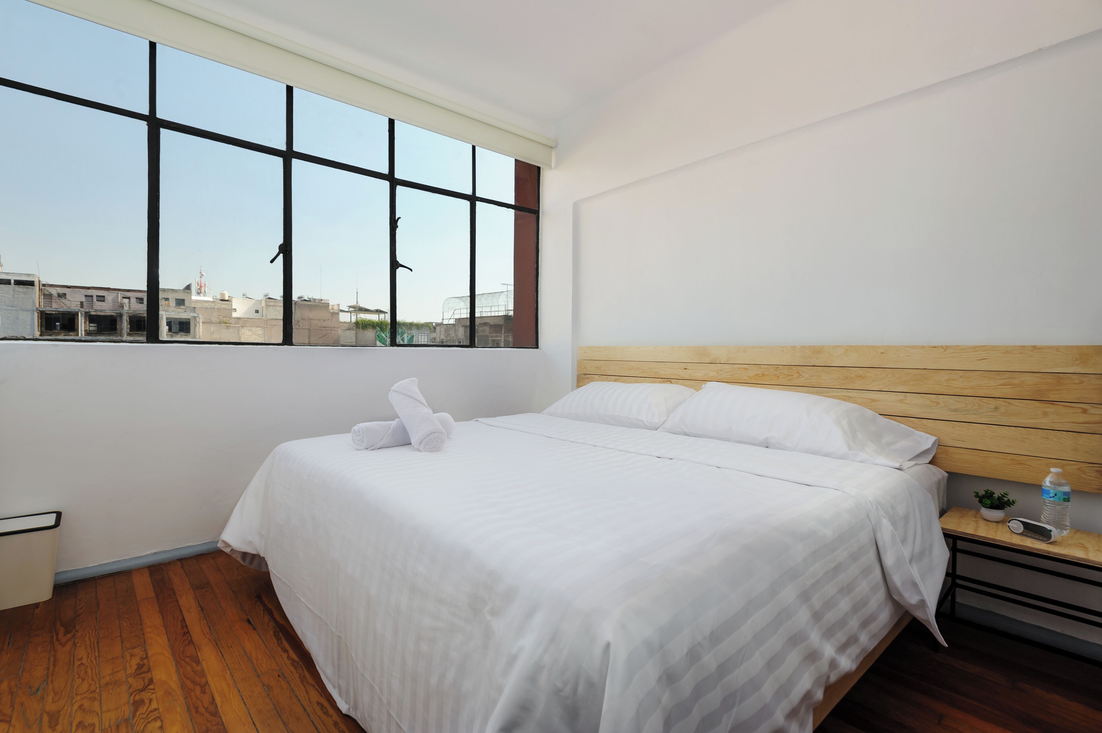 Classic Apartment | 2 bedrooms, blackout drapes, iron/ironing board, free WiFi