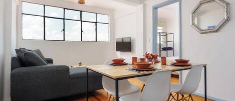 Apartamento superior | Sala de jantar