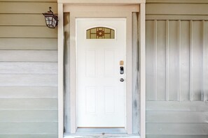 Exterior detail - Up & Away Balloon Stay (Albuquerque)