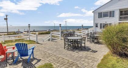 Steps to the Beach and Heated Pool!