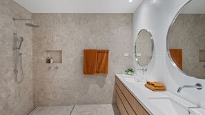Shower, towels
