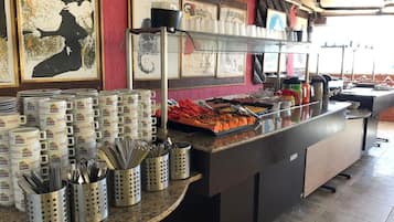 Desayuno buffet incluido todos los días