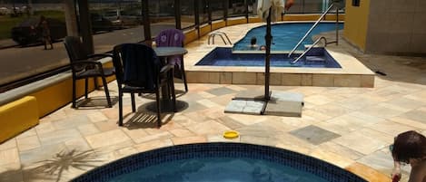 2 indoor pools, 5 outdoor pools