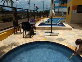 2 indoor pools, 5 outdoor pools