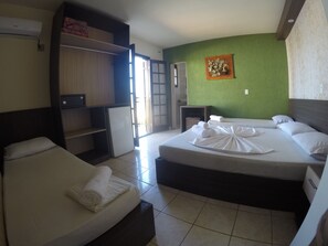 Basic Suite, Balcony, Courtyard View