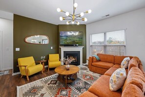 TV, fireplace, ping pong