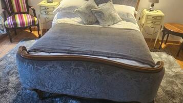 4 Schlafzimmer, Schreibtisch, Reisekinderbett, kostenloses WLAN