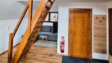 42-inch Smart TV with digital channels, toys, offices