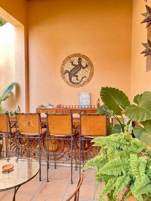 Outdoor dining - Casa Tierra de Sol y Luna (San Miguel de Allende)
