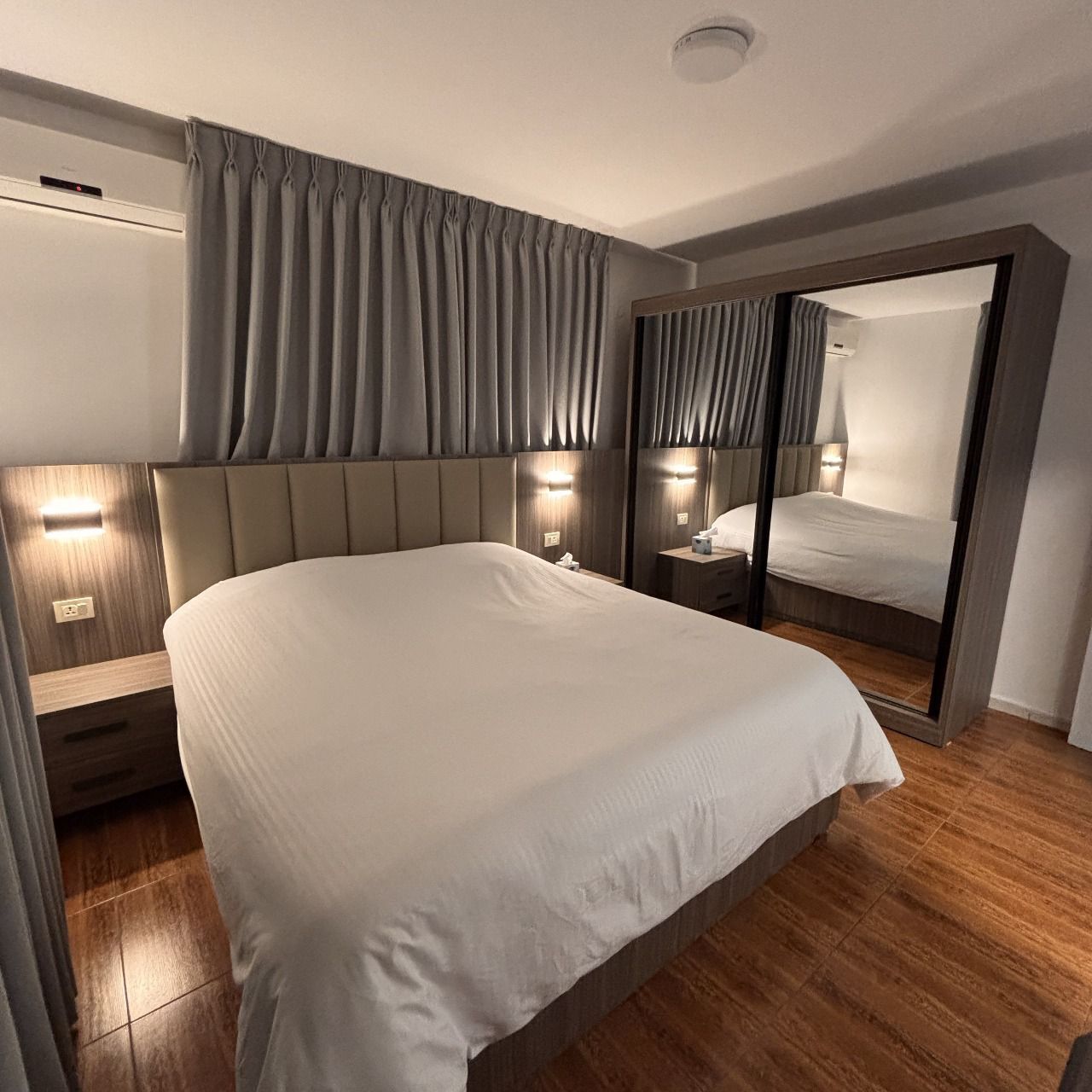 Blackout drapes, iron/ironing board, free WiFi