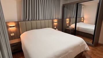 Blackout curtains, iron/ironing board, free WiFi