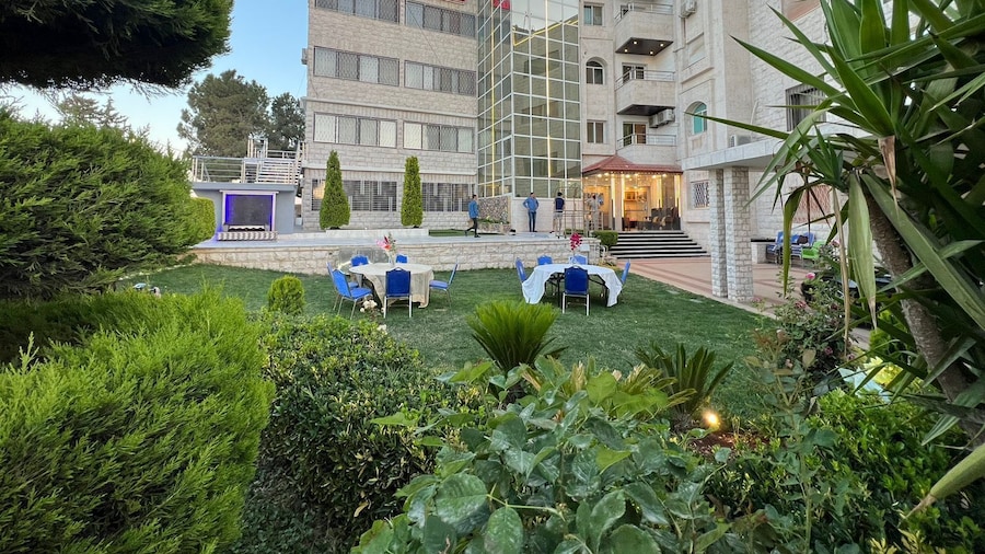 Alfarouq Hotel