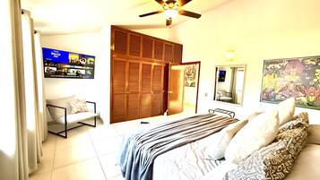 3 bedrooms, iron/ironing board, internet, bed sheets