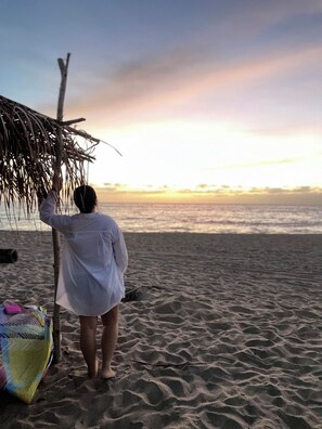 Sun-loungers, beach towels - Romantic Studio Palapa w/AC, Pool View & one block from the beach (BUCERIAS)