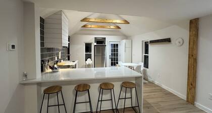 Modern Farmhouse in Ross Township