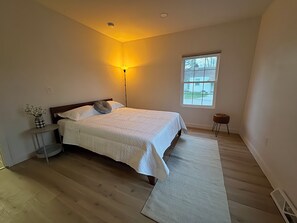 3 chambres, fer et planche à repasser, Wi-Fi, draps fournis