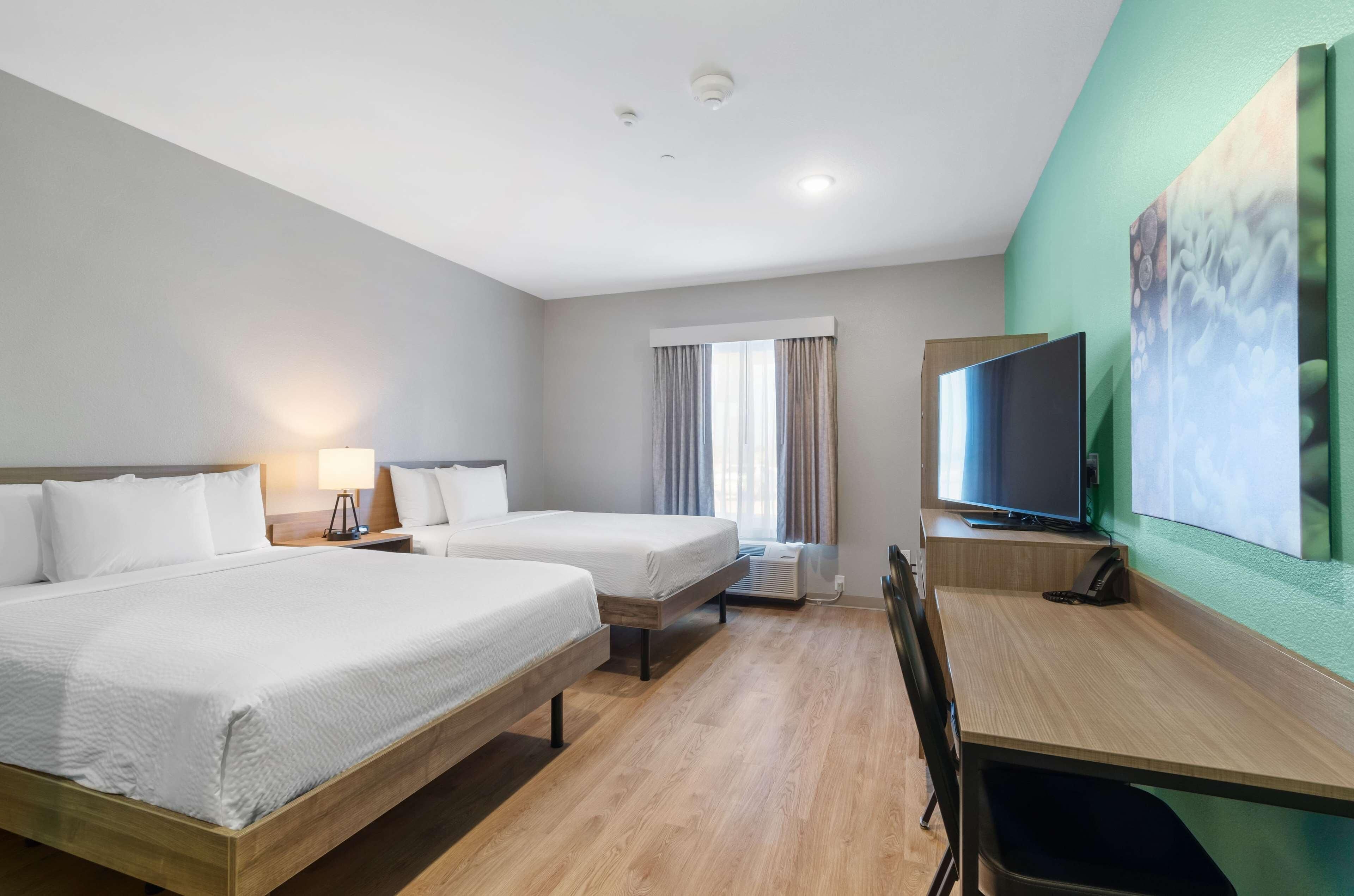 Desk, free WiFi, bed sheets