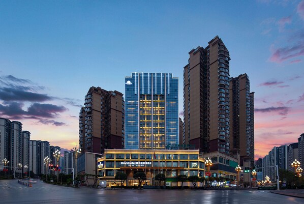 Exterior - Days Hotel By Wyndham Luzhou Gulin (Luzhou)