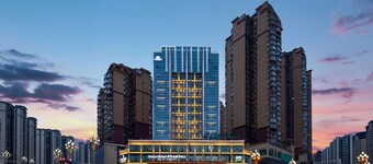 Days Hotel By Wyndham Luzhou Gulin