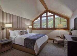 3 Schlafzimmer, Zimmersafe, Schreibtisch, Bügeleisen/Bügelbrett