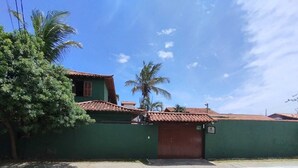 Front of property - La Tana Del Tano Guest House (Búzios)