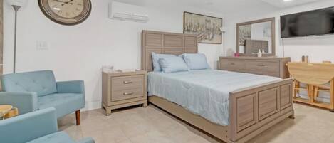 1 bedroom, iron/ironing board, WiFi, bed sheets