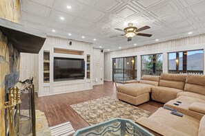 Una Smart TV, videojuegos